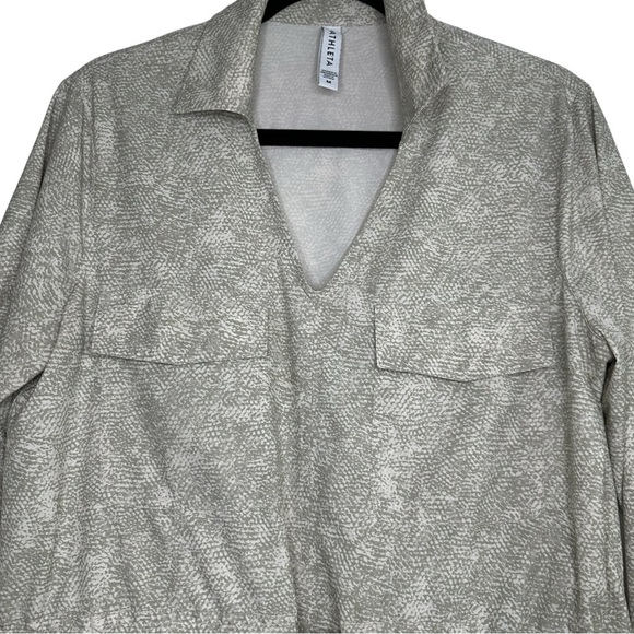 Athleta Zuma Printed Long Sleeve Casual Dress Size M Lightweight and Airy - Picture 7 of 8